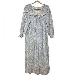 Vintage Floral Long Sleeve Nightgown